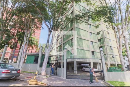 Apartamento à venda com 79m², 2 quartos e 1 vaga Apartamento à venda com 79m², 2 quartos e 1 vagaFachada e portaria