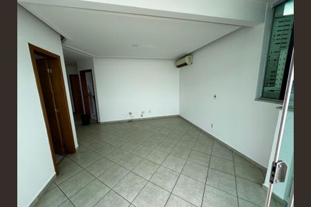 Sala de apartamento para alugar com 2 quartos, 140m² em Castelo, Belo Horizonte