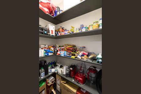 Apartamento à venda com 131m², 3 quartos e 3 vagas Apartamento à venda com 131m², 3 quartos e 3 vagasDespensa