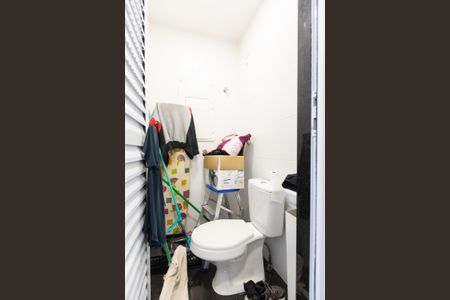 Apartamento à venda com 131m², 3 quartos e 3 vagas Apartamento à venda com 131m², 3 quartos e 3 vagasBanheiro de Serviço