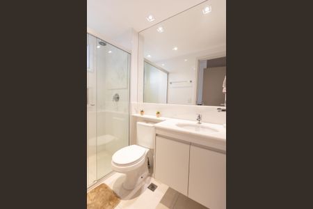 Apartamento à venda com 131m², 3 quartos e 3 vagas Apartamento à venda com 131m², 3 quartos e 3 vagasBanheiro Social