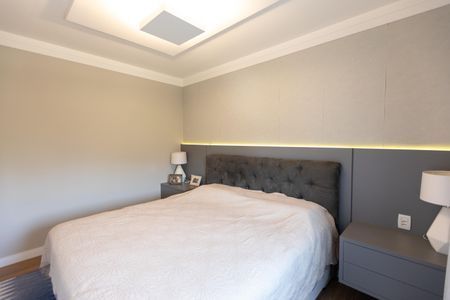 Apartamento à venda com 131m², 3 quartos e 3 vagas Apartamento à venda com 131m², 3 quartos e 3 vagasSuíte 2