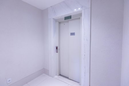 Apartamento à venda com 131m², 3 quartos e 3 vagas Apartamento à venda com 131m², 3 quartos e 3 vagasÁrea comum