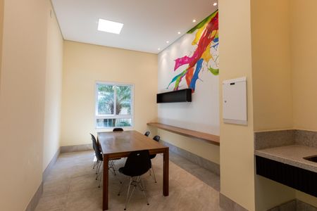 Apartamento à venda com 131m², 3 quartos e 3 vagas Apartamento à venda com 131m², 3 quartos e 3 vagasÁrea comum - Coworking