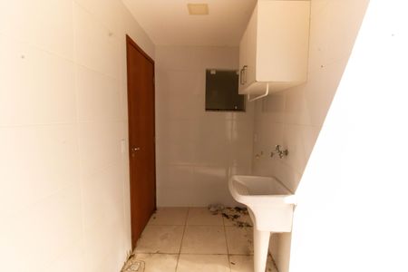 Casa de condomínio à venda com 67m², 2 quartos e 2 vagasÁrea de Serviço