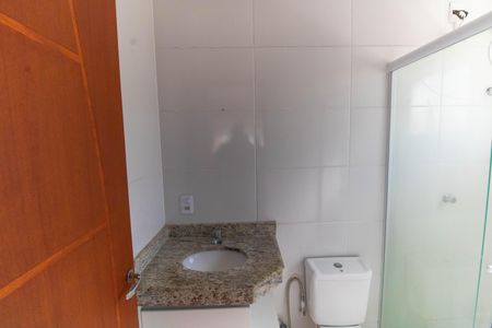 Casa de condomínio à venda com 67m², 2 quartos e 2 vagasBanheiro da Suíte 1
