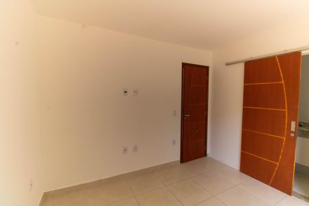 Casa de condomínio à venda com 67m², 2 quartos e 2 vagasSuíte 2