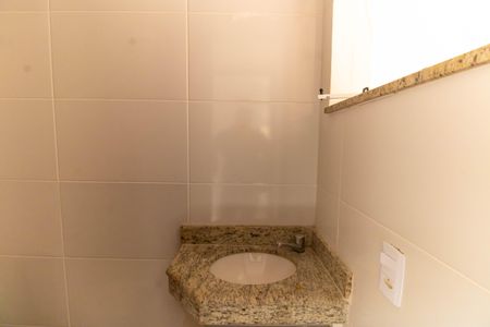 Casa de condomínio à venda com 67m², 2 quartos e 2 vagasLavabo