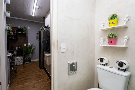 Apartamento à venda com 28m², 1 quarto e sem vaga Apartamento à venda com 28m², 1 quarto e sem vagaBanheiro Social