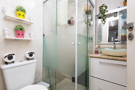 Apartamento à venda com 28m², 1 quarto e sem vaga Apartamento à venda com 28m², 1 quarto e sem vagaBanheiro Social