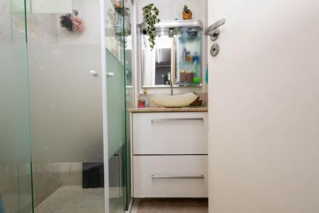 Apartamento à venda com 28m², 1 quarto e sem vaga Apartamento à venda com 28m², 1 quarto e sem vagaBanheiro Social