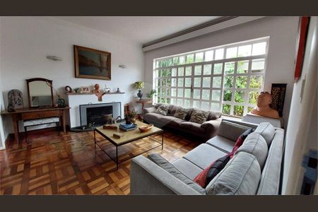 Casa à venda com 3 quartos, 228m² em Granja Julieta, São Paulo