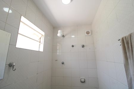 Banheiro da suíte de casa para alugar com 1 quarto, 40m² em Planalto Paulista, São Paulo