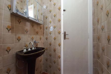 Casa à venda com 101m², 3 quartos e 1 vaga Casa à venda com 101m², 3 quartos e 1 vagaBanheiro