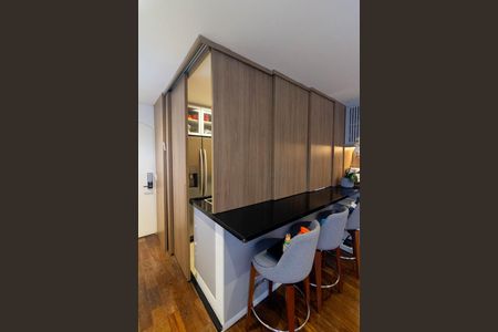 Apartamento para alugar com 110m², 2 quartos e 2 vagas Apartamento para alugar com 110m², 2 quartos e 2 vagasCozinha