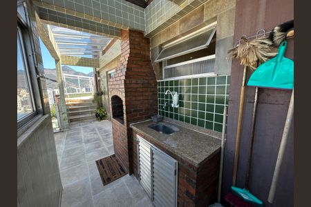 Apartamento à venda com 179m², 4 quartos e 3 vagasChurrasqueira