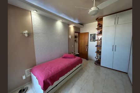 Apartamento à venda com 179m², 4 quartos e 3 vagasQuarto 4