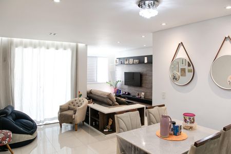 Apartamento para alugar com 66m², 2 quartos e 1 vagaSala