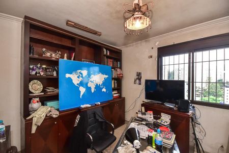 Apartamento à venda com 273m², 4 quartos e 4 vagasQuarto 2