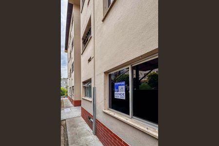 Apartamento à venda com 44m², 2 quartos e 1 vaga Apartamento à venda com 44m², 2 quartos e 1 vagaPlaca