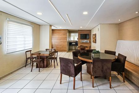 Apartamento para alugar com 55m², 2 quartos e 1 vaga Apartamento para alugar com 55m², 2 quartos e 1 vagaÁrea comum - Salão de festas