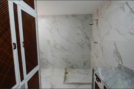 Apartamento à venda com 179m², 4 quartos e 1 vagaBanheiro Social