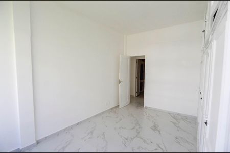 Apartamento à venda com 179m², 4 quartos e 1 vagaQuarto 1