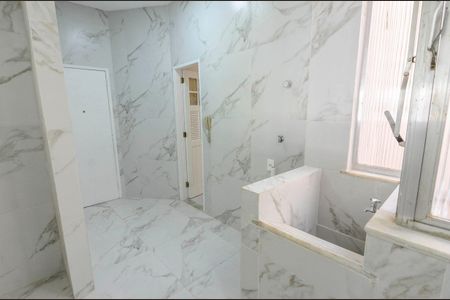 Apartamento à venda com 179m², 4 quartos e 1 vagaÁrea de Serviço