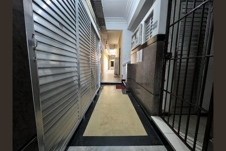 Apartamento à venda com 74m², 2 quartos e sem vagaHall