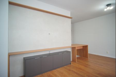 Sala de apartamento para alugar com 2 quartos, 53m² em Morro Santana, Porto Alegre