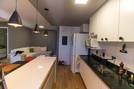 Apartamento à venda com 75m², 2 quartos e 2 vagas Apartamento à venda com 75m², 2 quartos e 2 vagasCozinha e Área de Serviço