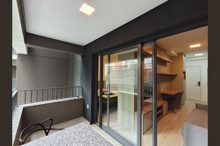 Studio à venda com 34m², 1 quarto e sem vagaVaranda