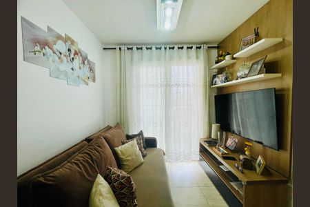 Sala de apartamento à venda com 3 quartos, 60m² em Cocaia, Guarulhos