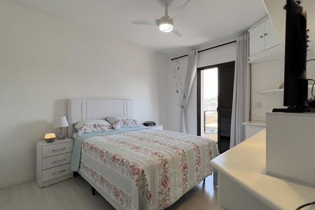 Apartamento à venda com 144m², 3 quartos e 2 vagas Apartamento à venda com 144m², 3 quartos e 2 vagasSuíte