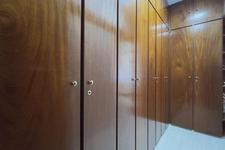 Apartamento à venda com 144m², 3 quartos e 2 vagas Apartamento à venda com 144m², 3 quartos e 2 vagasSuíte