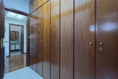 Apartamento à venda com 144m², 3 quartos e 2 vagas Apartamento à venda com 144m², 3 quartos e 2 vagasSuíte