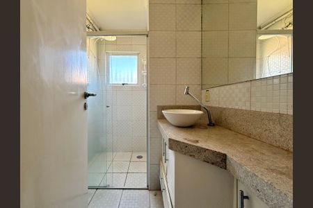 Casa para alugar com 145m², 3 quartos e 2 vagasBanheiro Social