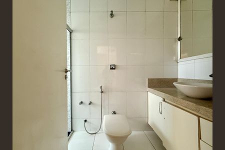 Casa para alugar com 145m², 3 quartos e 2 vagasBanheiro Suíte