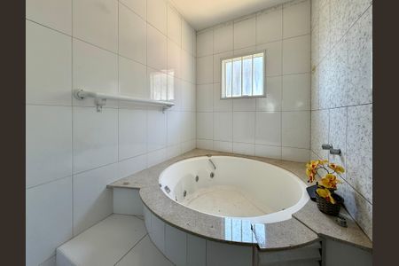 Casa para alugar com 145m², 3 quartos e 2 vagasBanheiro Suíte