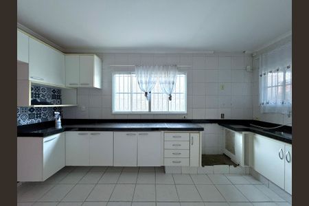 Casa para alugar com 145m², 3 quartos e 2 vagasCozinha