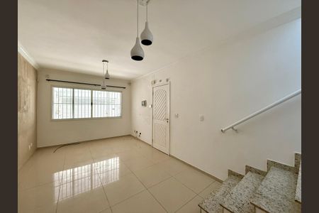 Casa para alugar com 145m², 3 quartos e 2 vagasSala