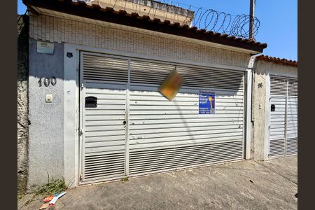 Casa para alugar com 145m², 3 quartos e 2 vagasFachada