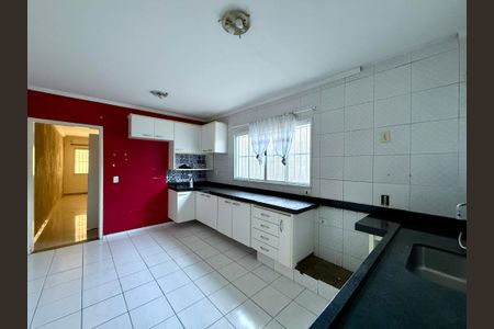 Casa para alugar com 145m², 3 quartos e 2 vagasCozinha