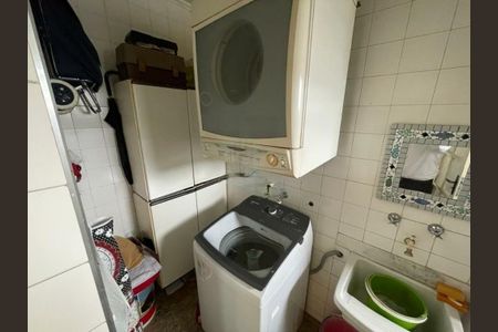 Apartamento à venda com 3 quartos, 131m² em Jardim das Acacias, São Paulo
