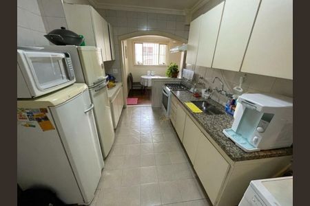 Apartamento à venda com 3 quartos, 131m² em Jardim das Acacias, São Paulo