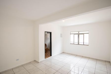 Sala/Quarto de casa para alugar com 2 quartos, 40m² em Vila Medeiros, São Paulo