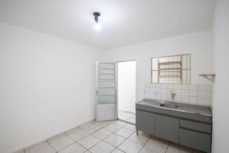 Cozinha 1 de casa para alugar com 2 quartos, 40m² em Vila Medeiros, São Paulo