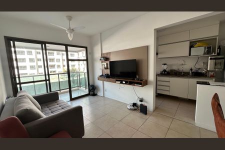 Sala de apartamento para alugar com 2 quartos, 70m² em Recreio dos Bandeirantes, Rio de Janeiro