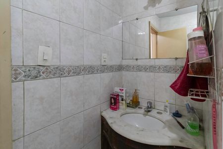 Casa à venda com 340m², 4 quartos e 4 vagasBanheiro da suíte