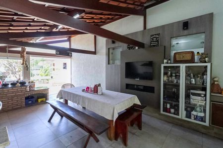 Casa à venda com 340m², 4 quartos e 4 vagasÁrea gourmet